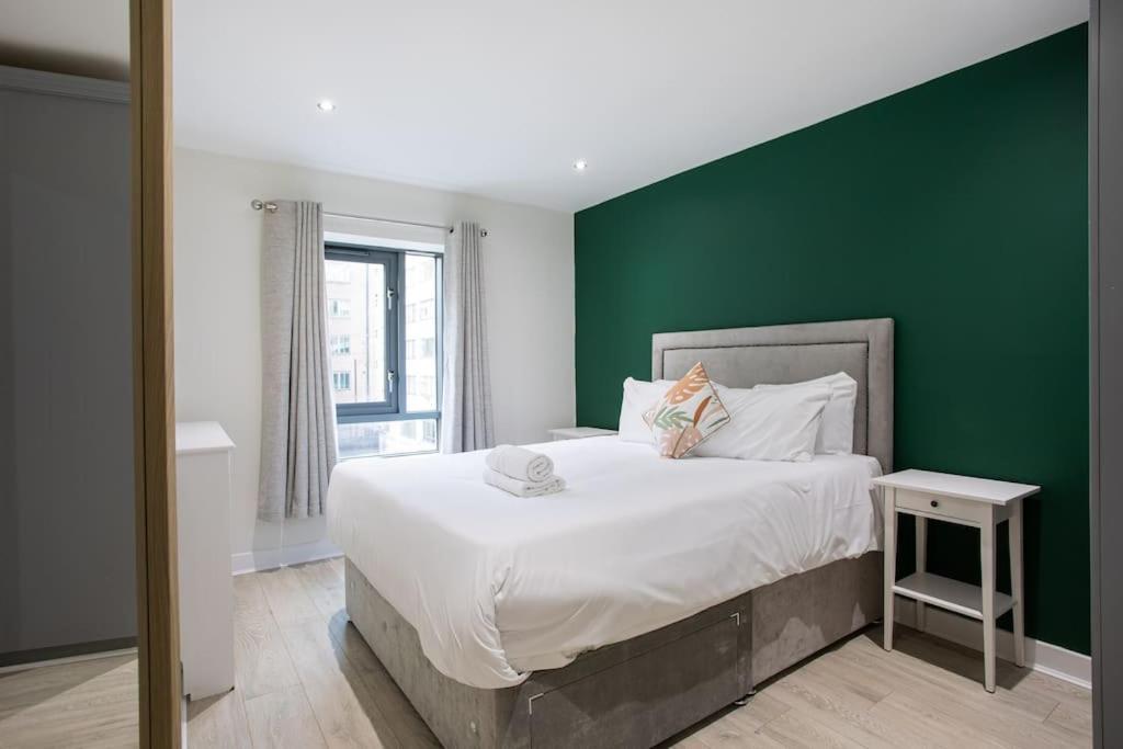 Luxury, Sleeps 6, City Centre Belfast Exteriör bild