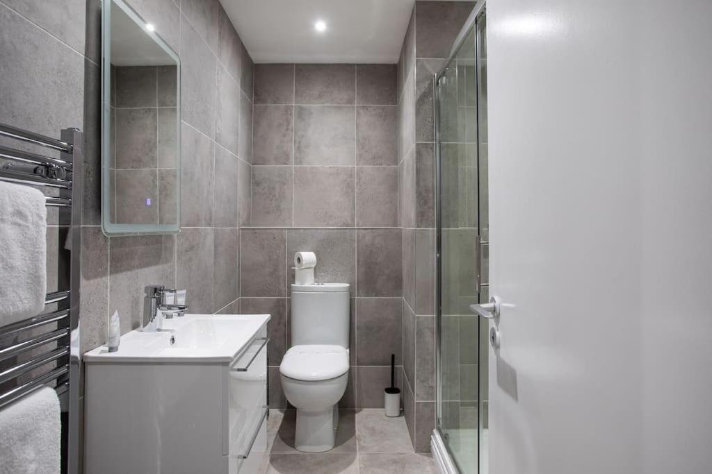 Luxury, Sleeps 6, City Centre Belfast Exteriör bild