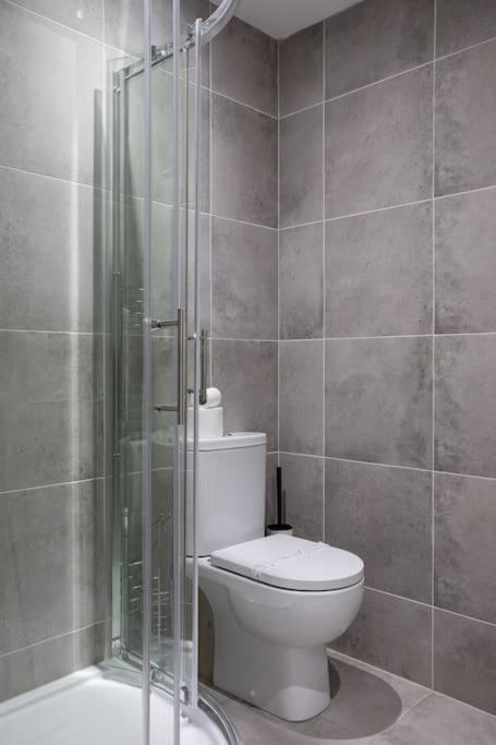 Luxury, Sleeps 6, City Centre Belfast Exteriör bild